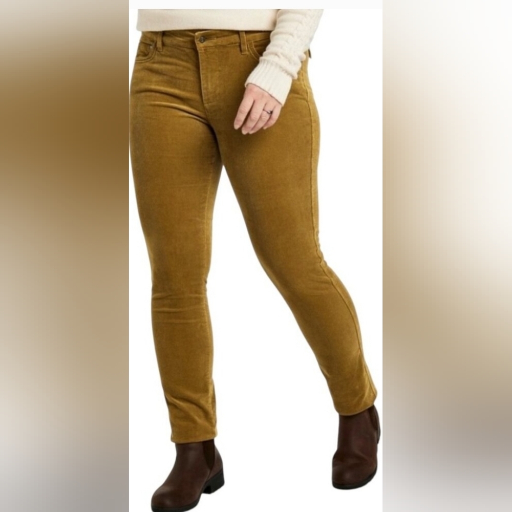 LEVIS NWT 711 SKINNY